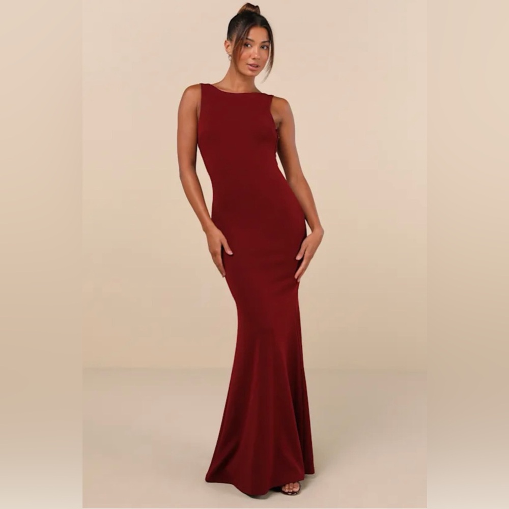 NWT lulus Sleeveless Wine Red Back Knot Open Back Mermaid Dress Medium